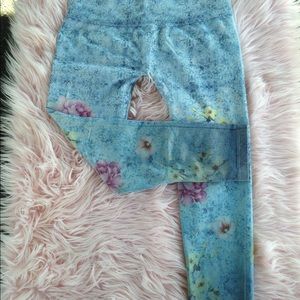 M. Rena's high waist crop printed leggings